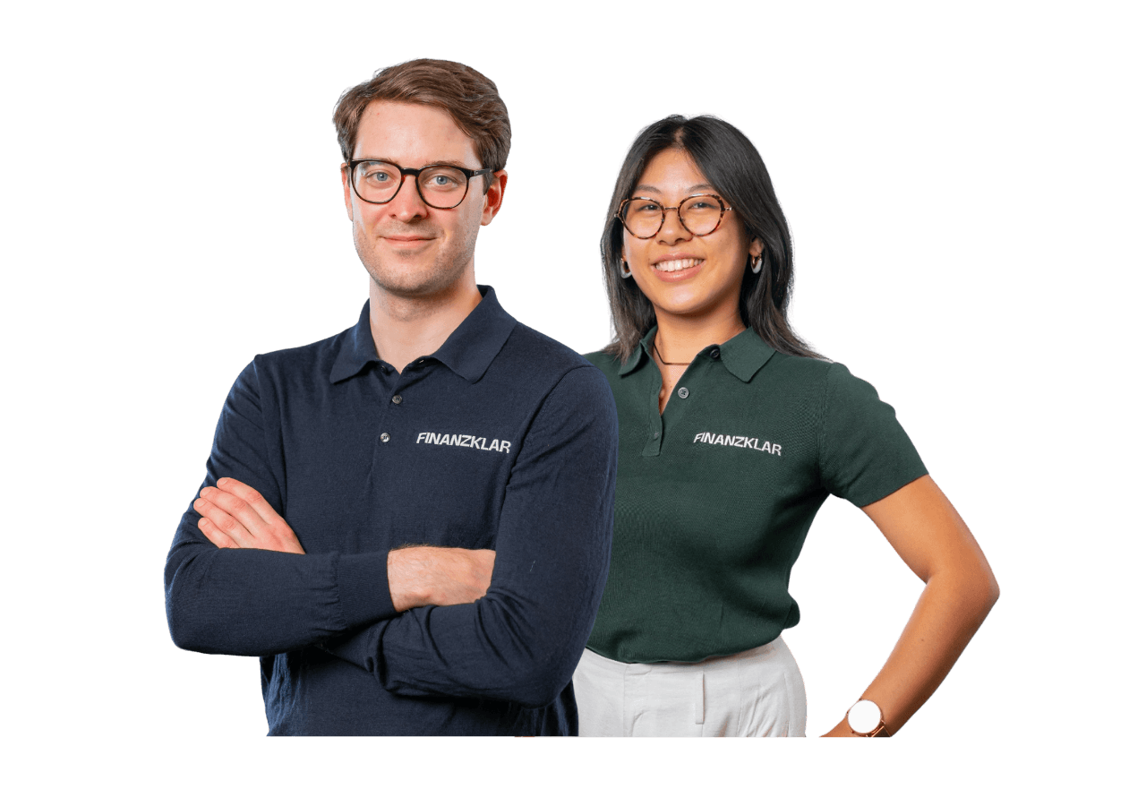 Das Finanzklar Team — Beraterinnen und Berater in Finanzklar-Poloshirts.